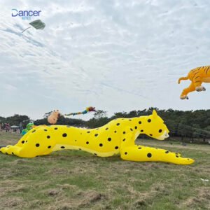 10m-Spotted-Leopard-Kite-Pendant