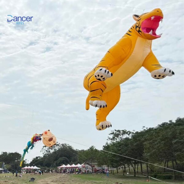 large-tiger-show-kite