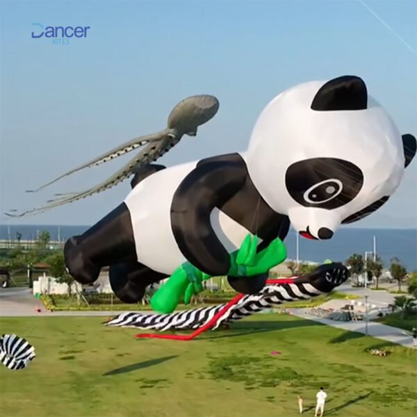 panda-kite-pendant