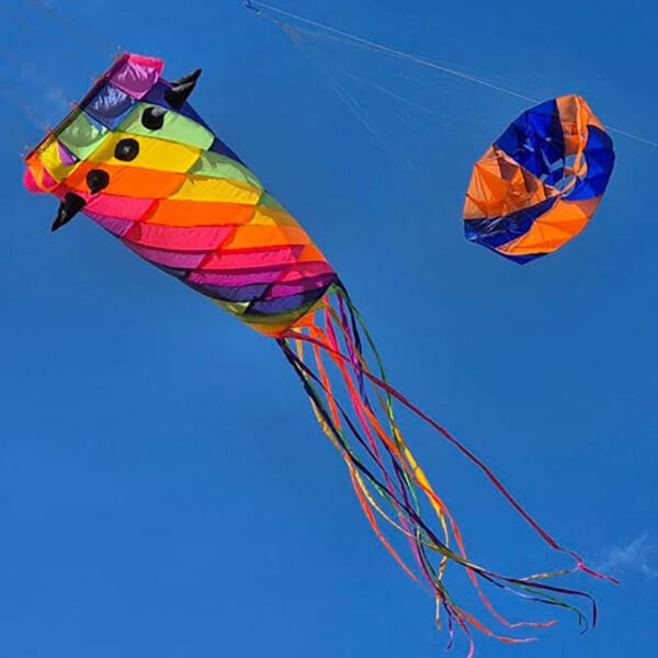 Windsock-with-Spikes-Kite-Tail