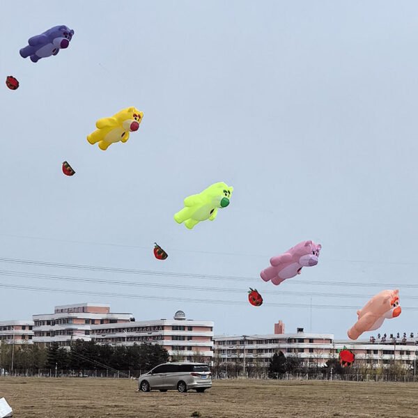 3.5m Strawberry Bear Kite – Soft Inflatable Line Laundry, 40D Ripstop Nylon - Image 5